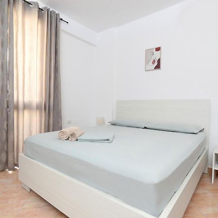 Sunny Side Apartments Vlorë Esterno foto