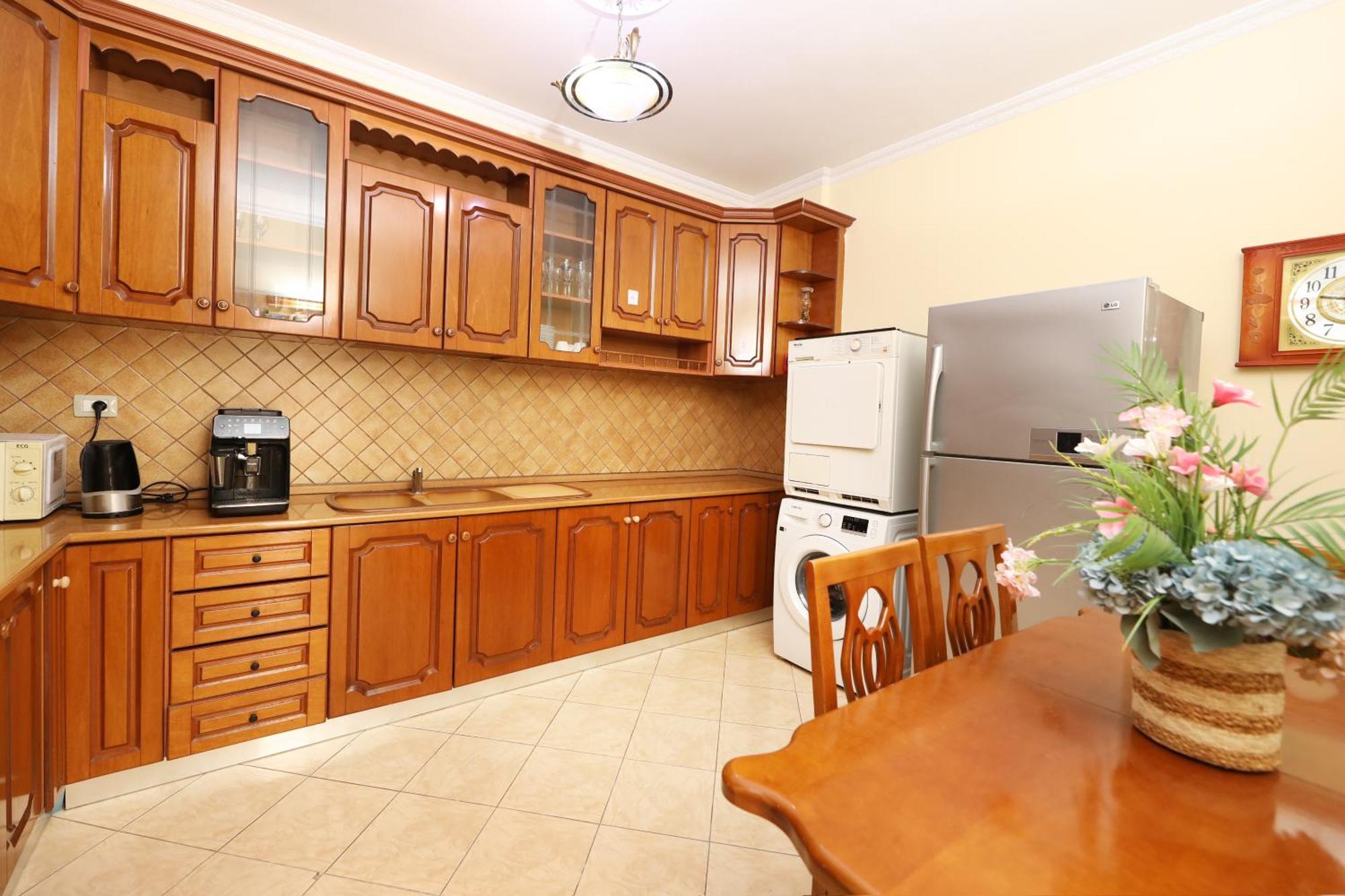 Sunny Side Apartments Vlorë Esterno foto
