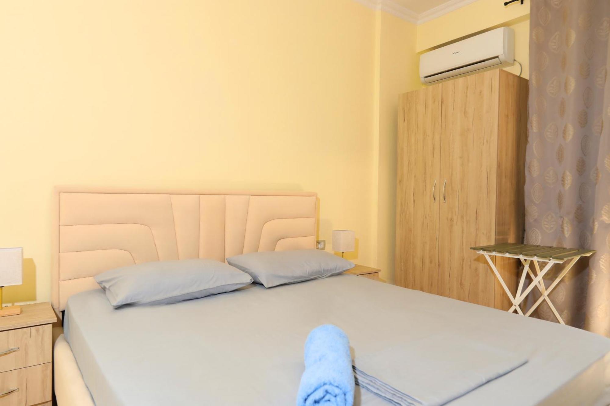 Sunny Side Apartments Vlorë Esterno foto