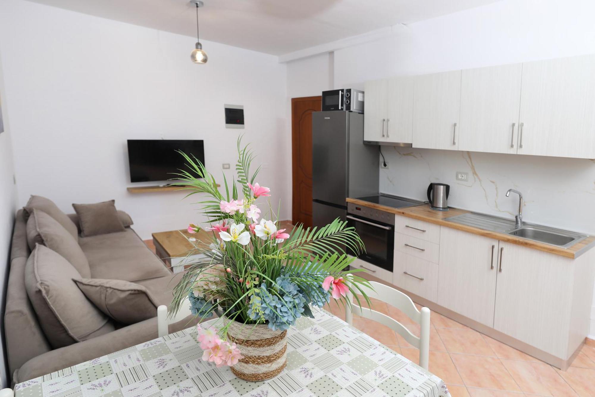 Sunny Side Apartments Vlorë Esterno foto